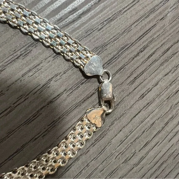 Chic Silver Chain Necklace - Picture 2 of 3